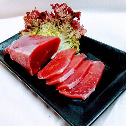 希少！鹿肉 250g  高たんぱく低カロリー ジビエ初心者に◎【送料込】冷凍